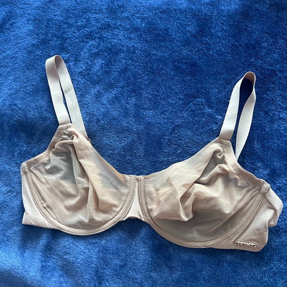 SKIMS Women's Cream Underwire Bra - Picture 1 of 4